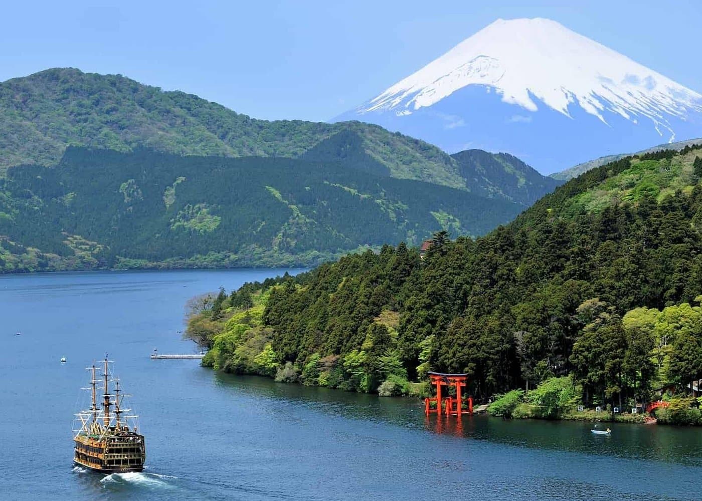 Hakone Nature & Hot Springs Journey