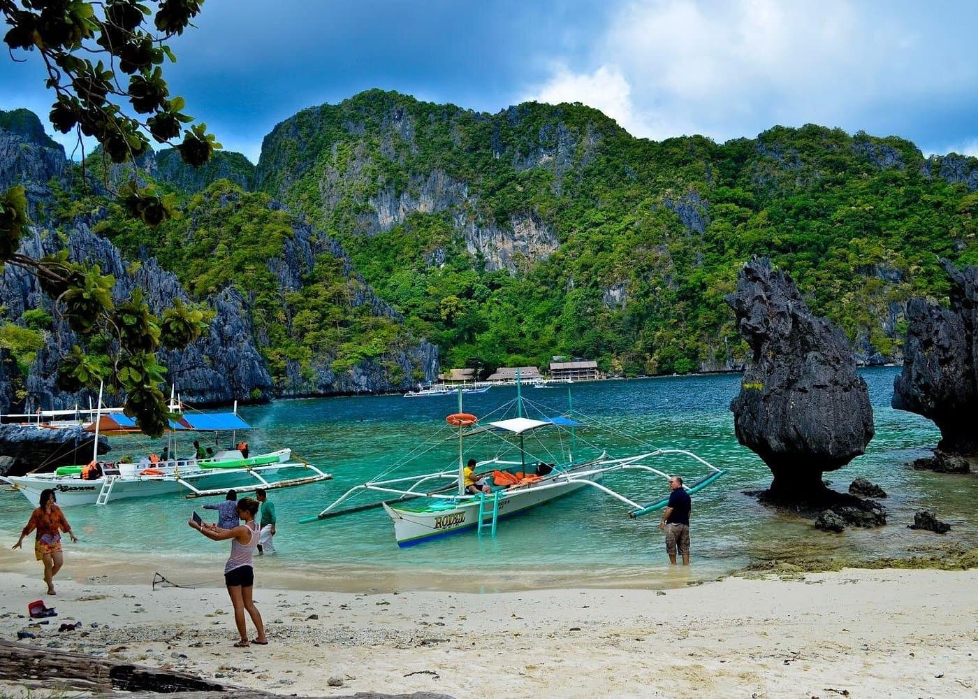 El Nido waters